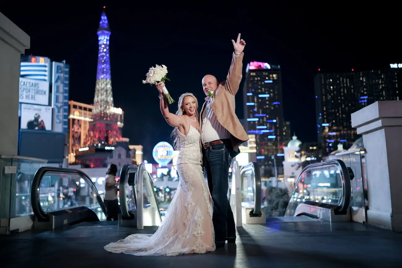 A complete Vegas wedding package on the strip